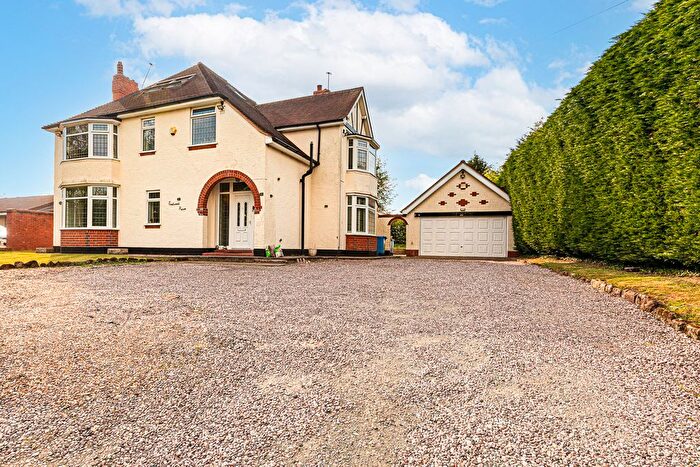 6 Bedroom Detached House For Sale In Birches Road, Codsall, WV8
