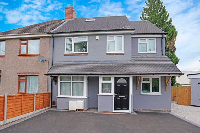 8 Bedroom Semi-Detached House To Rent In Book For - Charter Avenue, Coventry, CV4