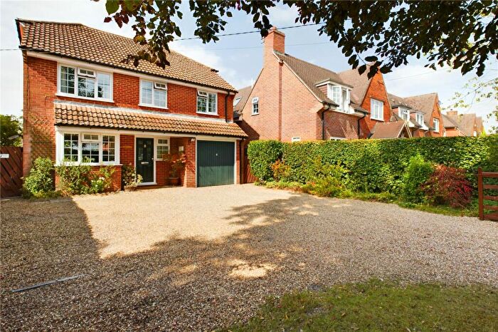 4 Bedroom Detached House For Sale In Southend Road, Bradfield Southend, Reading, Berkshire, RG7