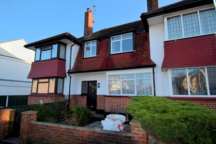 3 Bedroom Terraced House To Rent In Southbourne Grove, Westcliff-On-Sea, SS0