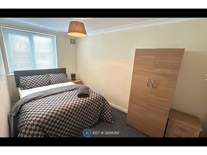 4 Bedroom Flat To Rent In High St, Brentwood, CM14
