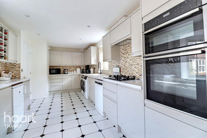 5 Bedroom Detached House For Sale In Brindle Grove, Ramsgate, CT11