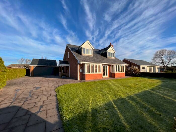 4 Bedroom Detached House For Sale In Knoll Lane, Little Hoole, Preston, PR4