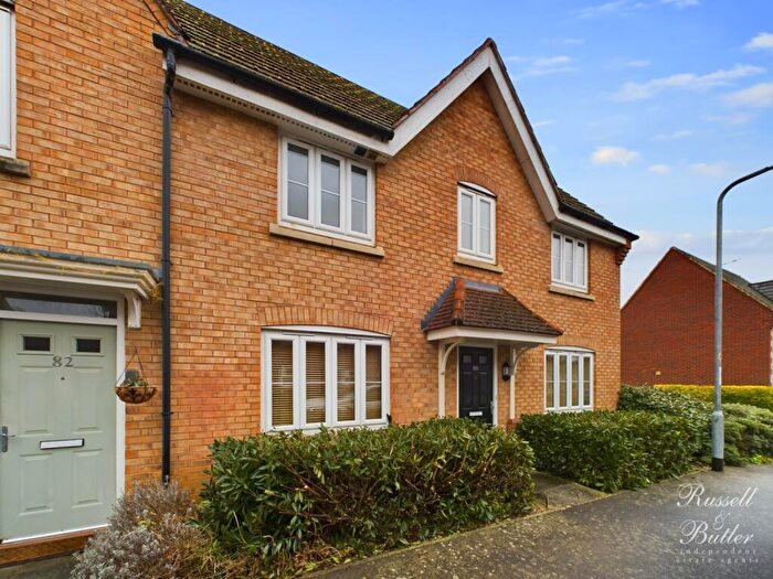 3 Bedroom Semi-Detached House To Rent In Alchester Court, Towcester, NN12