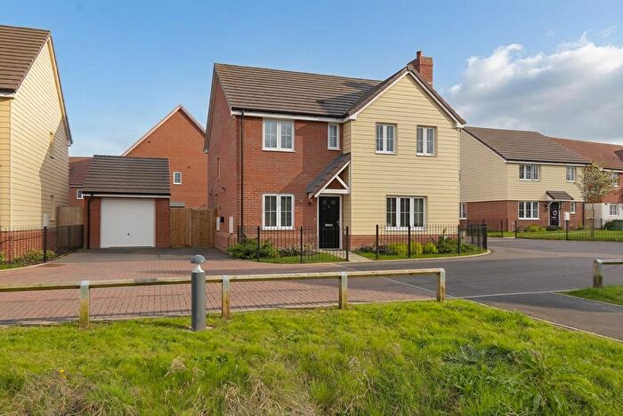 4 Bedroom Detached House For Sale In Pullen Avenue, Paddock Wood, Tonbridge, TN12