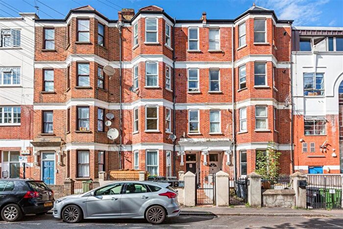 1 Bedroom Flat For Sale In Brighton Terrace, Brixton, SW9