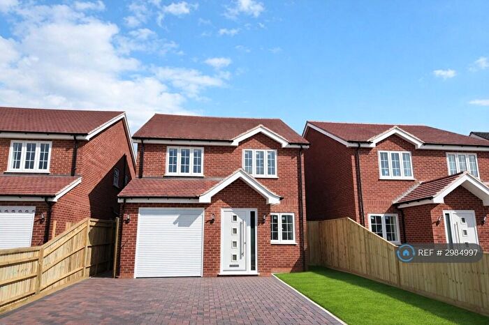 3 Bedroom Detached House To Rent In Compton Close, Earley, Reading, RG6