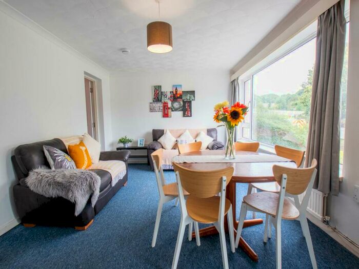 6 Bedroom House To Rent In Tenterden Drive, Canterbury, Kent, CT2