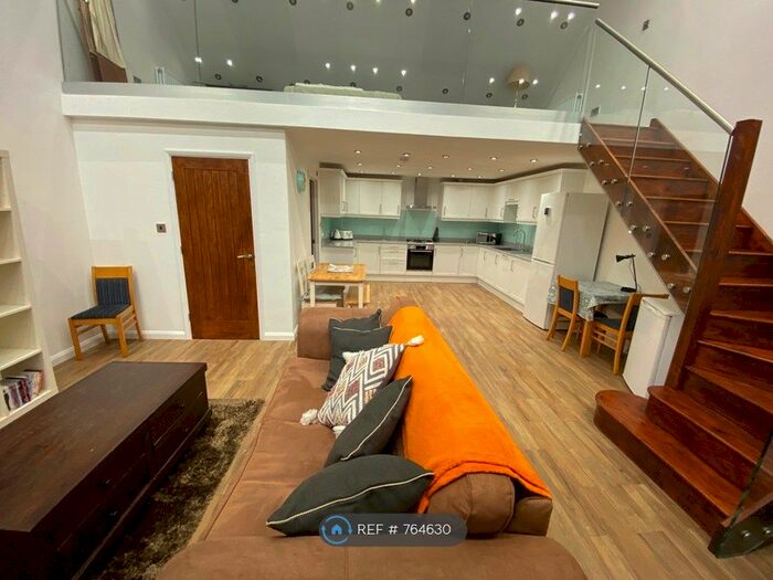 1 Bedroom Terraced House To Rent In Woolgrove Road, Hitchin SG4