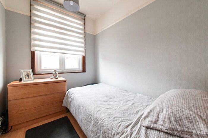 3 Bedroom Terraced House For Sale In Hillingdon Road, Gravesend, Kent, DA11