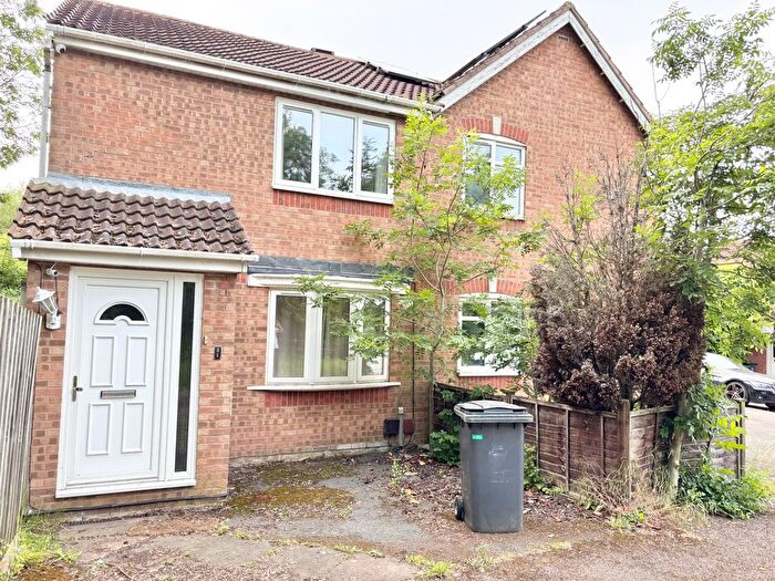 2 Bedroom Semi-Detached House To Rent In Hazeldene Road, Leicester, LE5
