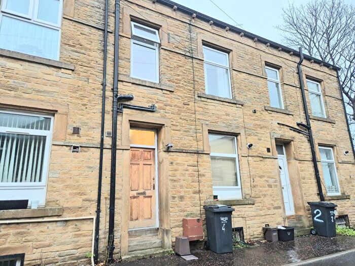 5 Bedroom Property To Rent In Florence Street, Halifax, HX1