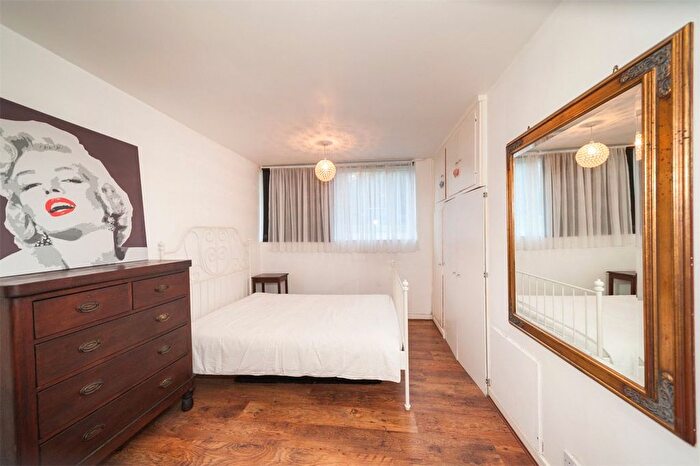 1 Bedroom Flat To Rent In Auckland Road, London, SE19