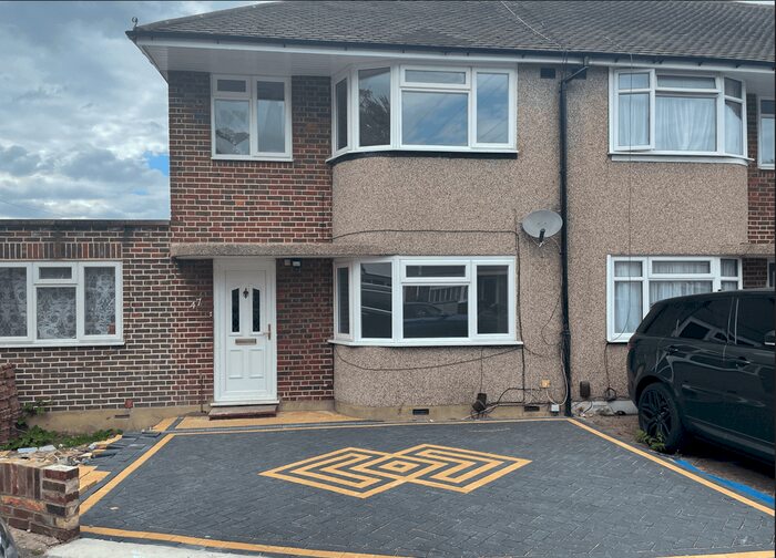 4 Bedroom Semi-Detached House To Rent In Riverside Drive, Mitcham, CR4