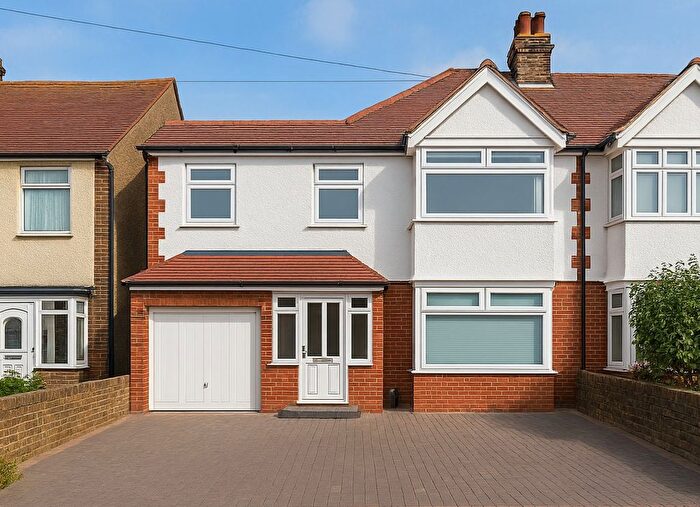 5 Bedroom Semi Detached House For Sale In Waverley Road, Margate, Kent, CT9