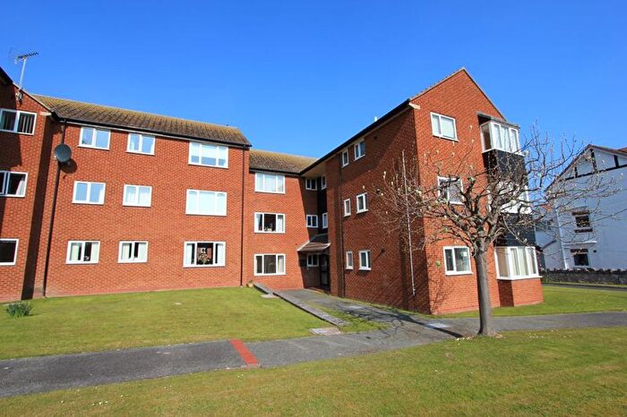 2 Bedroom Flat For Sale In Trillo Avenue, Rhos On Sea, LL28