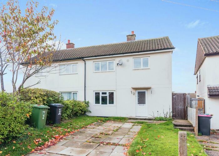 3 Bedroom House To Rent In Queens Way, Dordon, B78