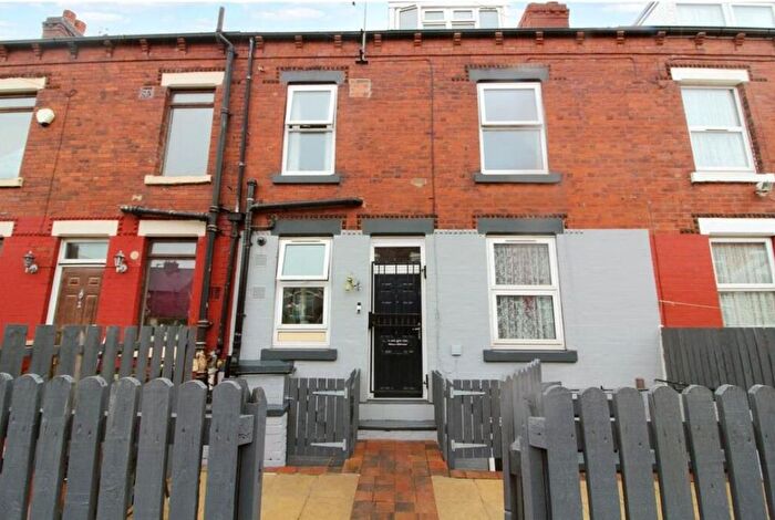 2 Bedroom Terraced House To Rent In Vinery Place, Leeds, LS9