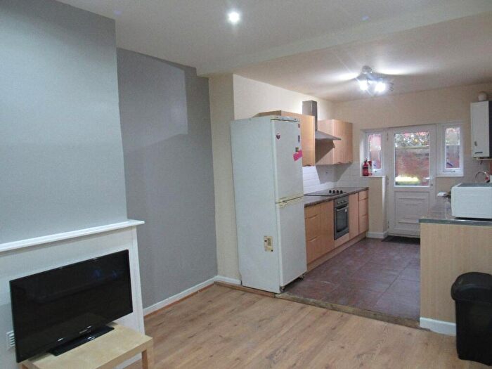 4 Bedroom Terraced House To Rent In Emmanuel Street, Preston, Lancashire, PR1