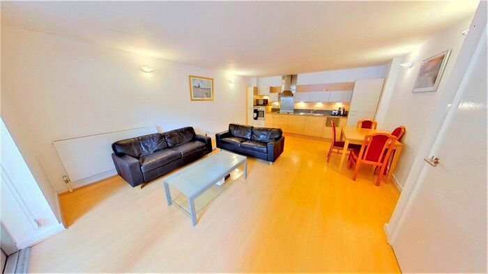 2 Bedroom Flat To Rent In West Parkside, London, SE10