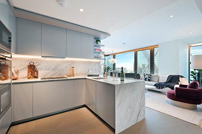 2 Bedroom Flat For Sale In One Bishopsgate Plaza, Houndsditch, London, EC3A