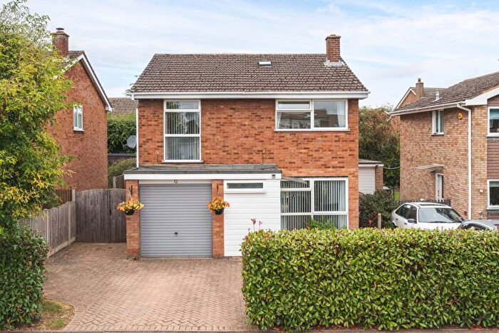 4 Bedroom Detached House For Sale In Longden Close, Haynes, Bedford, MK45
