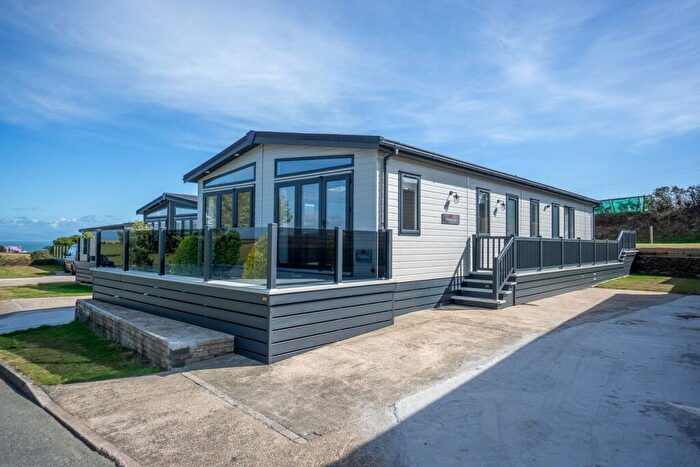 3 Bedroom Park Home For Sale In Bryn Cethin Bach, Abersoch, LL53