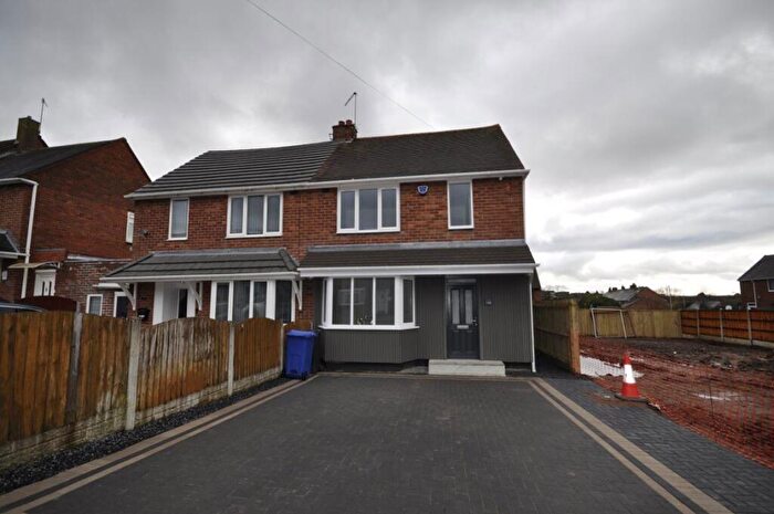 2 Bedroom Semi-Detached House To Rent In Sandfield Road, Wordsley, DY8