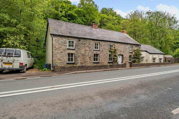 2 Bedroom Cottage For Sale In Halfway, Llandovery, SA20