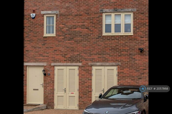 2 Bedroom Terraced House To Rent In Longwall, Brackley, NN13