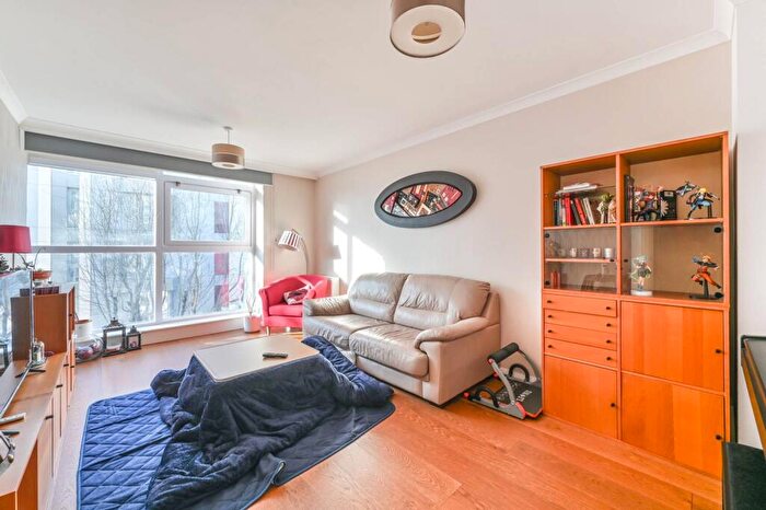 1 Bedroom Flat For Sale In Sweden Gate, Canada Water, London, SE16