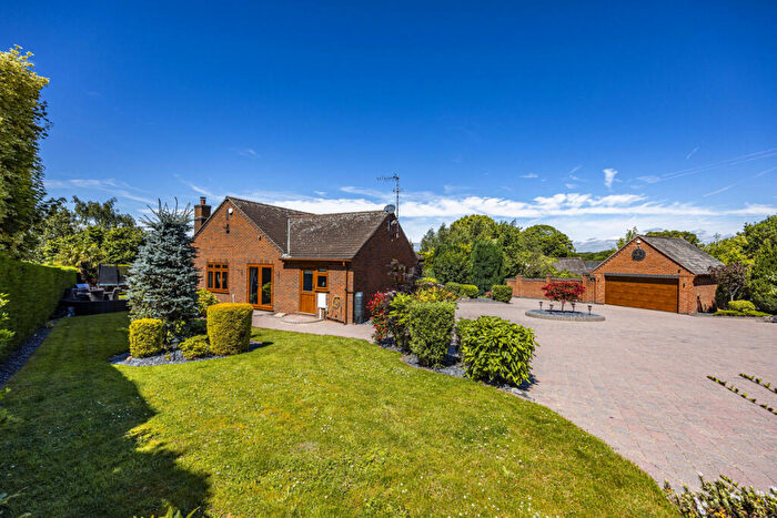 4 Bedroom Detached House For Sale In Quarry Hill Road, Ilkeston, DE7