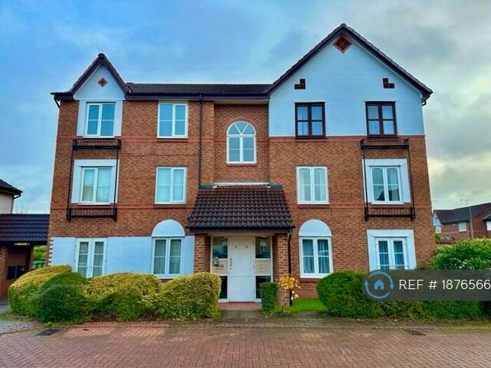 2 Bedroom Flat To Rent In Gardeners Court, Leeds, LS10