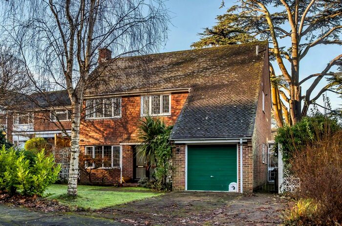 4 Bedroom Detached House To Rent In Herons Way, Pembury, TN2