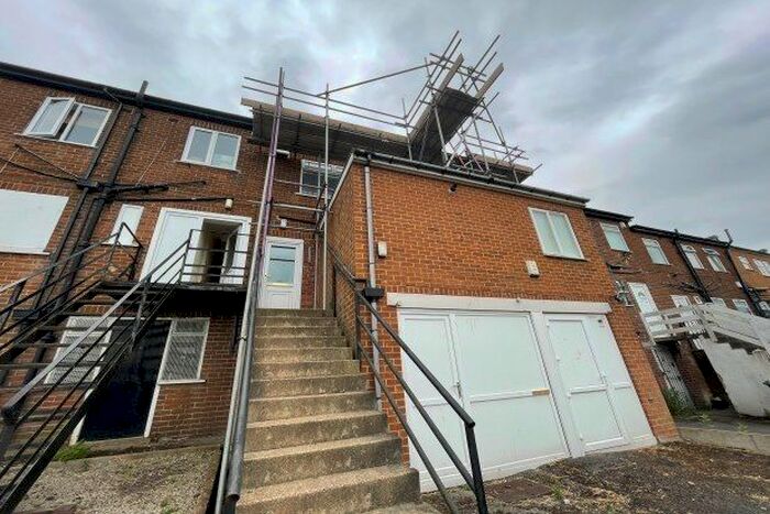 1 Bedroom Flat To Rent In Tinshill Road, Leeds, LS16