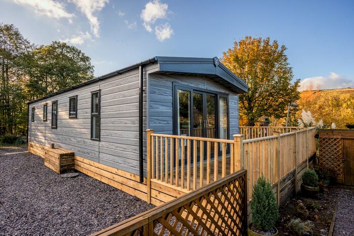 2 Bedroom Mobile/park Home For Sale In Bingley Road, Lees Moor, Keighley, BD21