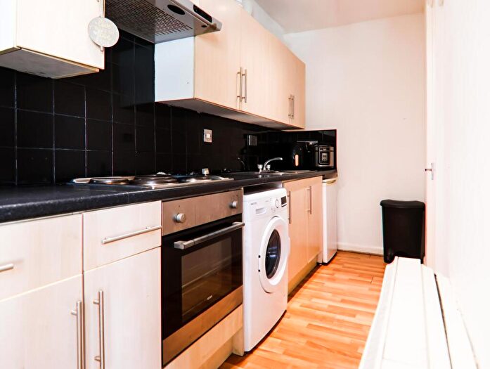 1 Bedroom Flat To Rent In Russell Street, Lancaster, LA1