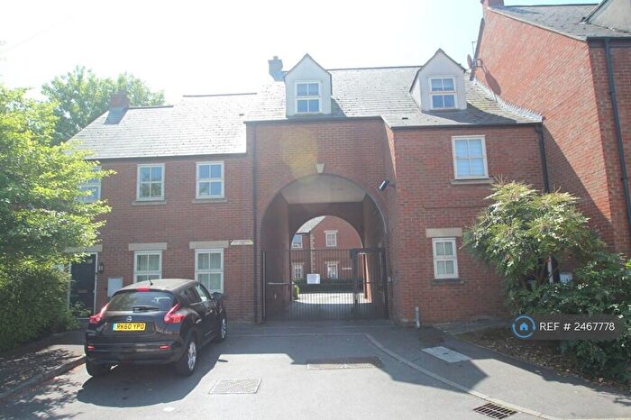 2 Bedroom Penthouse To Rent In Farm Street, Gloucester, GL1