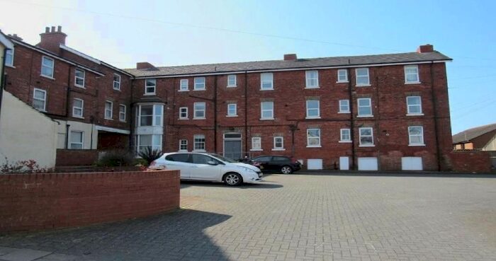 3 Bedroom Flat To Rent In Sea View Mansions, Sea View Road, Skegness, PE25
