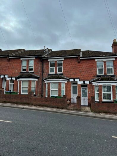 3 Bedroom Terraced House To Rent In Romsey Road, Southampton, SO16