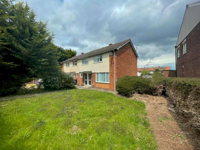 3 Bedroom End Of Terrace House To Rent In Swindon, Wiltshire, SN3