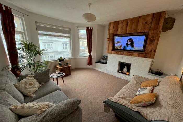 1 Bedroom Flat To Rent In Livingstone Road, Hove, BN3