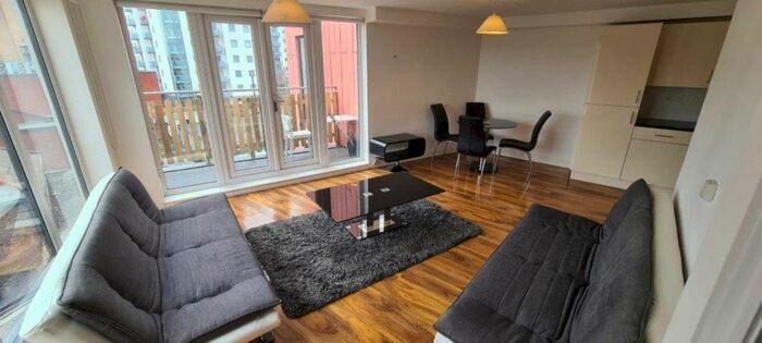 1 Bedroom Flat To Rent In Radalco House, Hounslow, TW3