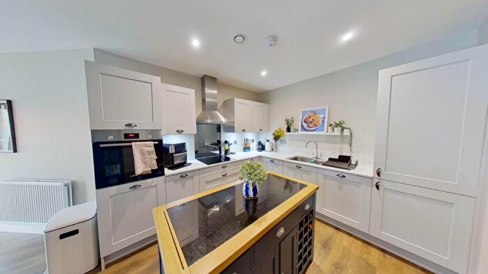 2 Bedroom Flat To Rent In Ocean Drive, Edinburgh, EH6
