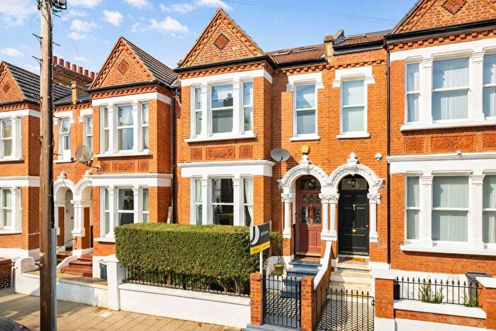 5 Bedroom Property For Sale In Kingscourt Road, Streatham, SW16
