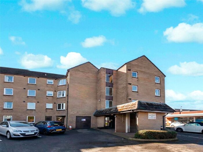 1 Bedroom Flat For Sale In Fenwick Road, Giffnock, Glasgow, East Renfrewshire, G46