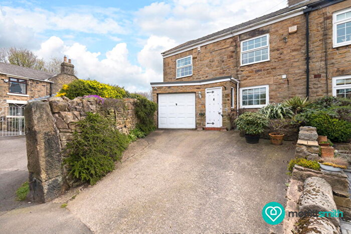 3 Bedroom Semi-Detached House For Sale In Hunters Lane, Richmond, S13