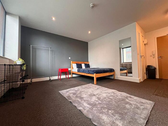 Studio To Rent In Goldsmith Street, Nottingham, NG1
