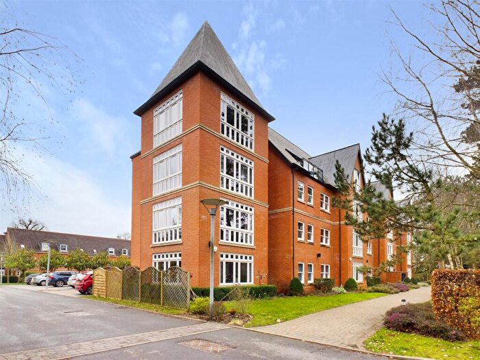 2 Bedroom Apartment To Rent In Sterling Place, Woodhall Spa, Lincs, LN10