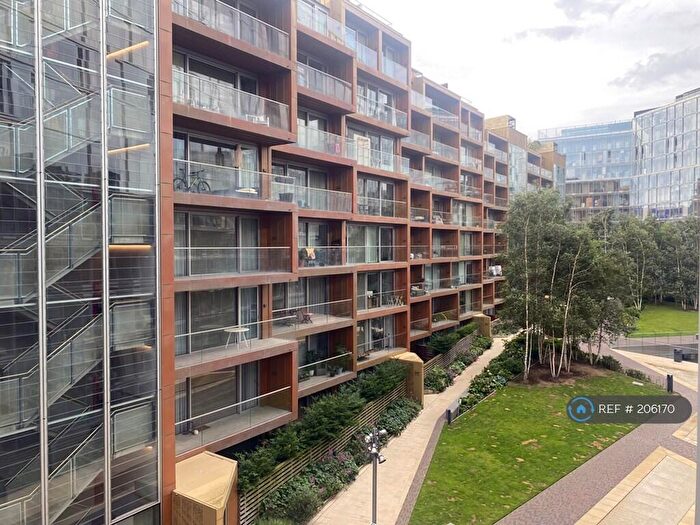 1 Bedroom Flat To Rent In Pearce House, London, SW11